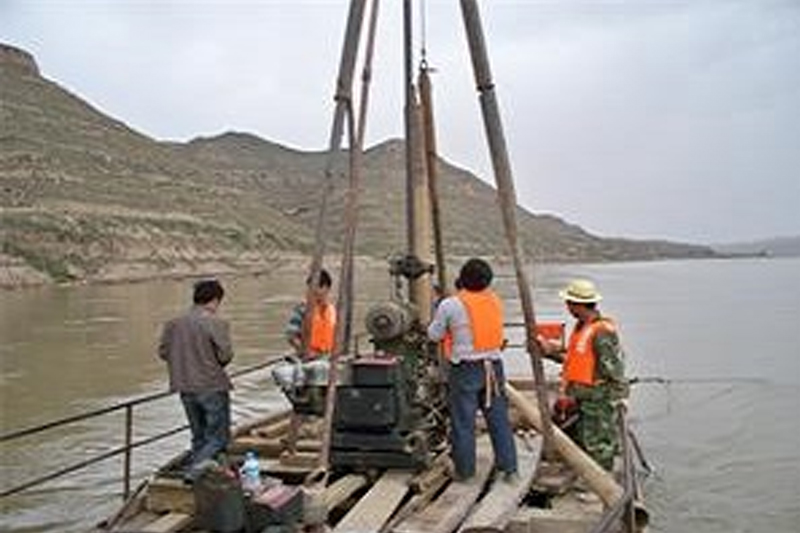 太原-佳縣高速公路臨縣黃河特大橋巖土工程勘察